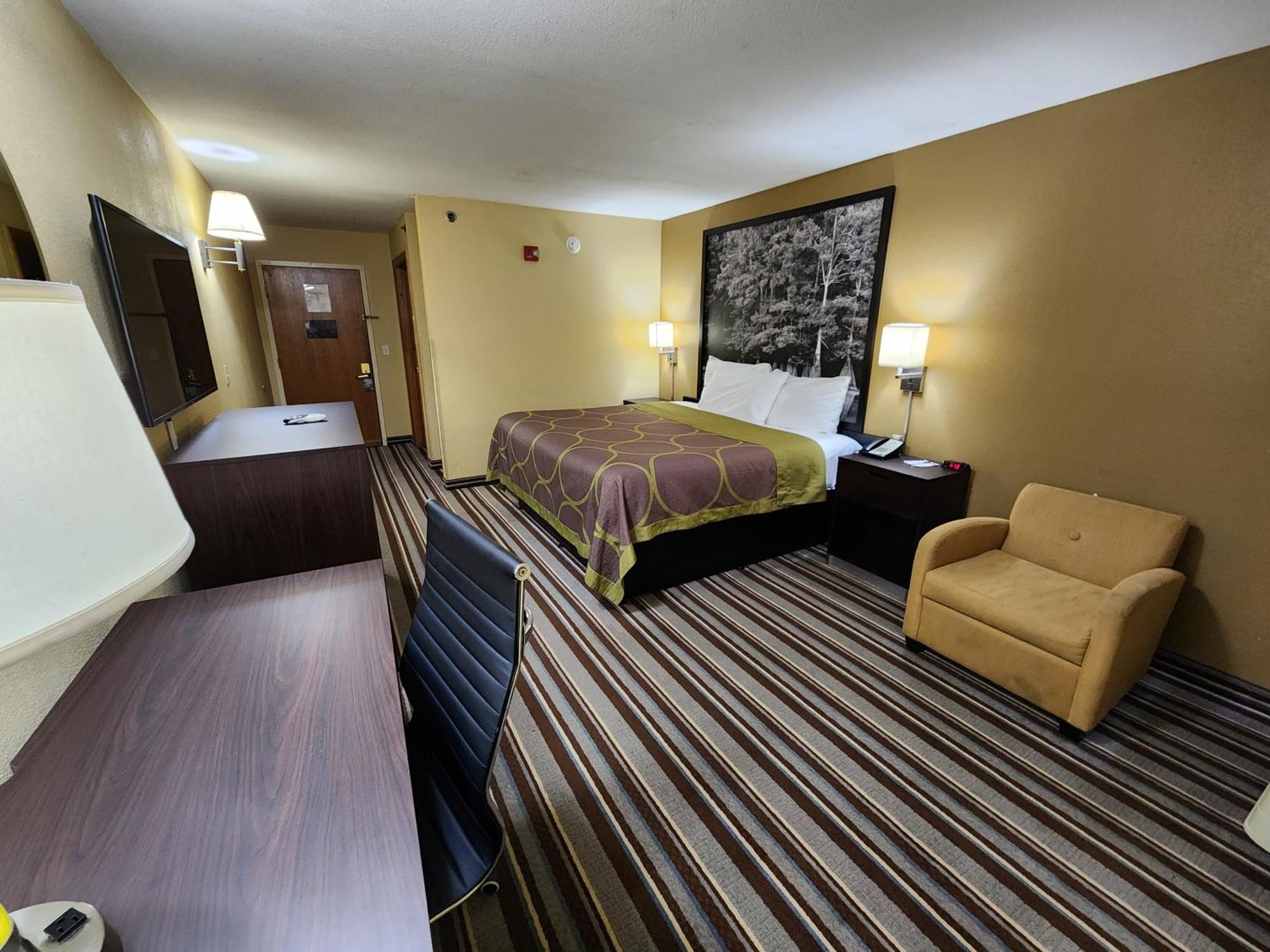 Super 8 By Wyndham Pine Bluff Hotel Exterior foto