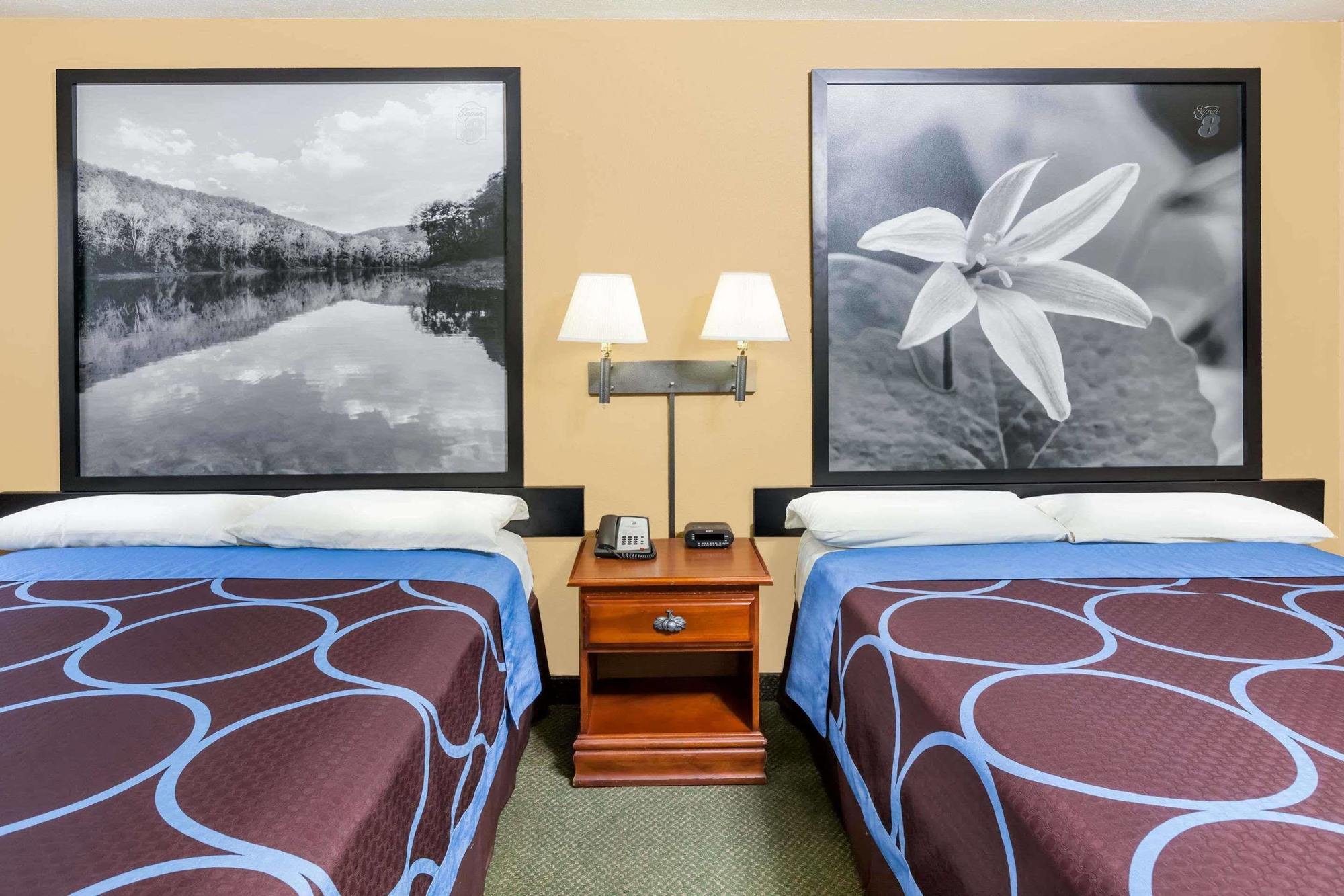 Super 8 By Wyndham Pine Bluff Hotel Exterior foto